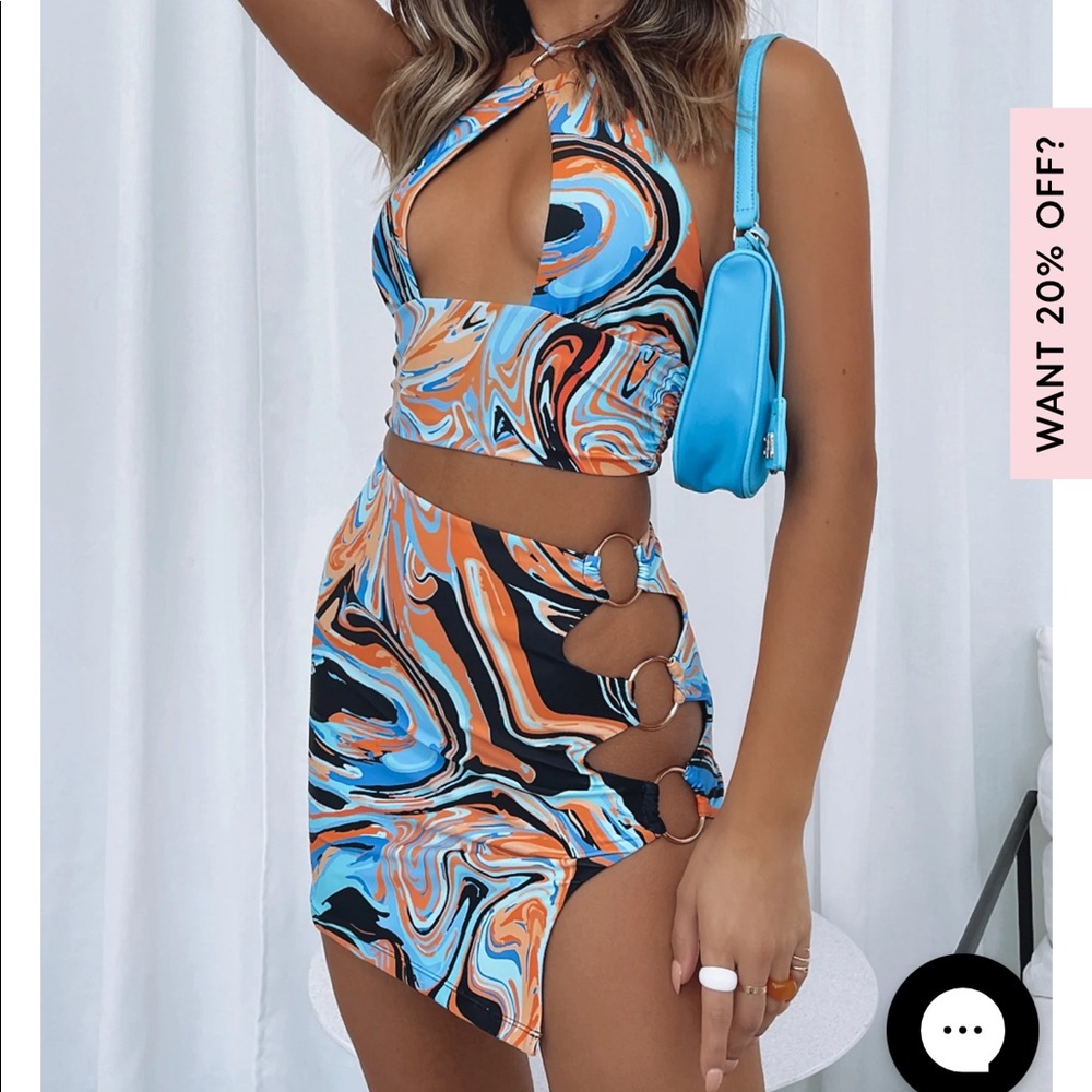 White Fox Boutique got your attention skirt and tempt me crop top SET, size xs